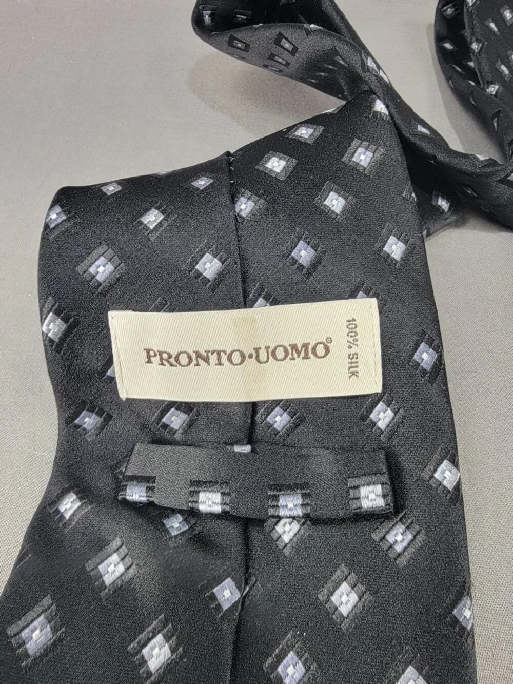 Pronto Uomo Silk Necktie Tie Mens Black Gray Geometric Diamond Square